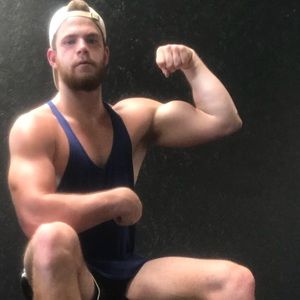 Meet your Posher, Brady